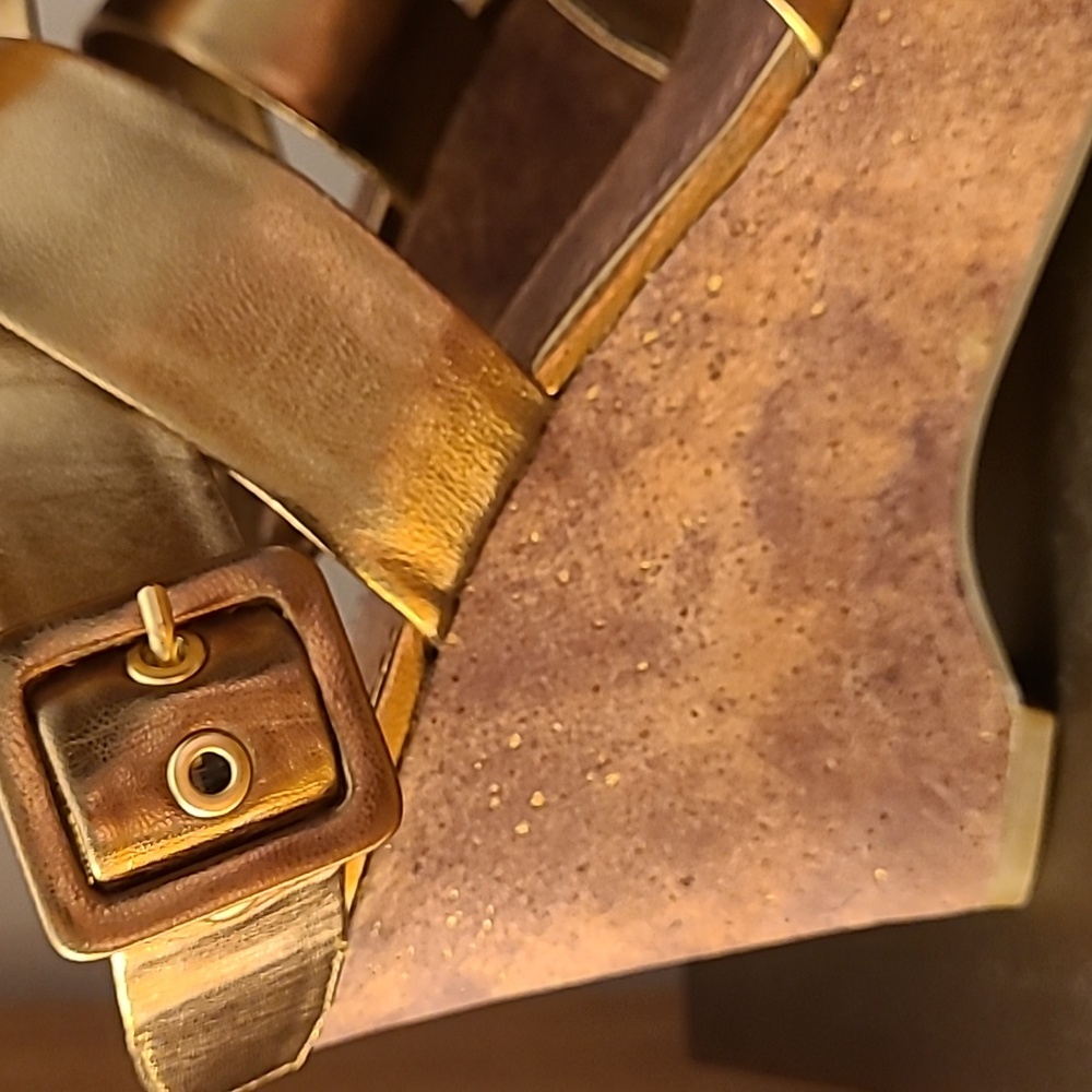 Franco Sarto Gold Wedge Sandals Size 10 M - Picture 12 of 12
